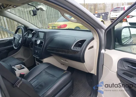 2013 Chrysler Town & Country Touring из США, поврежденный, VIN 2C4RC1BG1DR674913